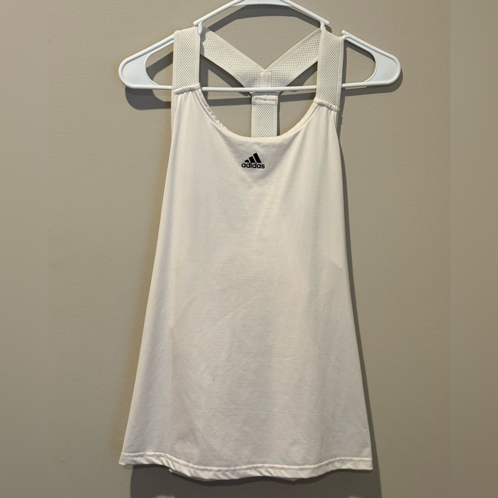 NWOT Adidas Women’s Athletic Aeroready Sports Top
